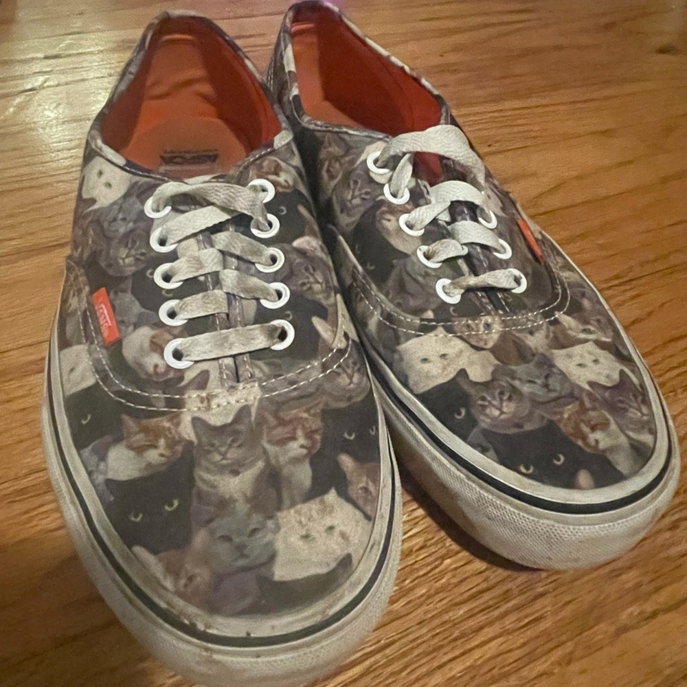 Vans Cat Print Sneakers with Black and Gray Tones